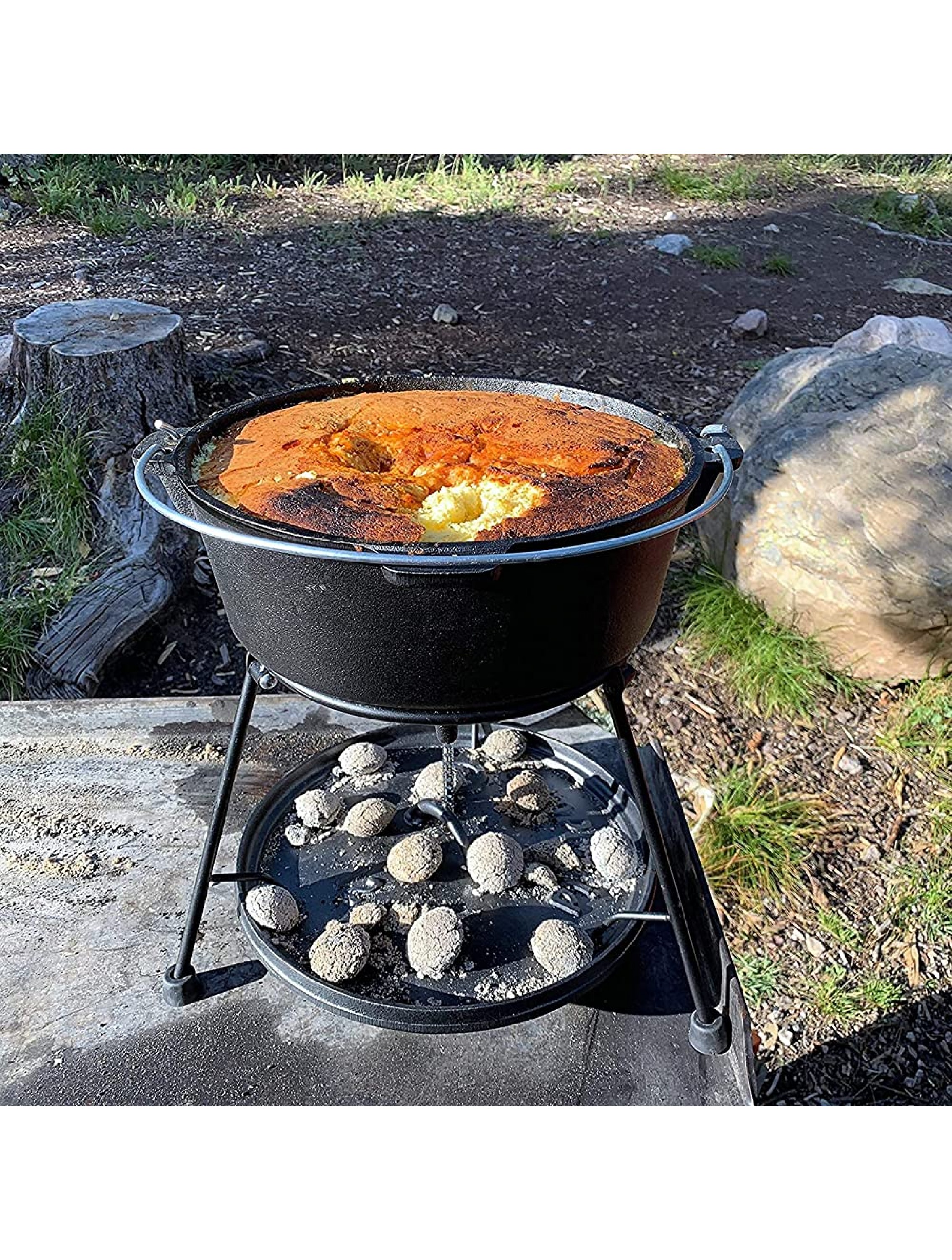 CampMaid 12 Pre-Seasoned 7 Quart Dutch Oven Without Legs - BHF13XY4E